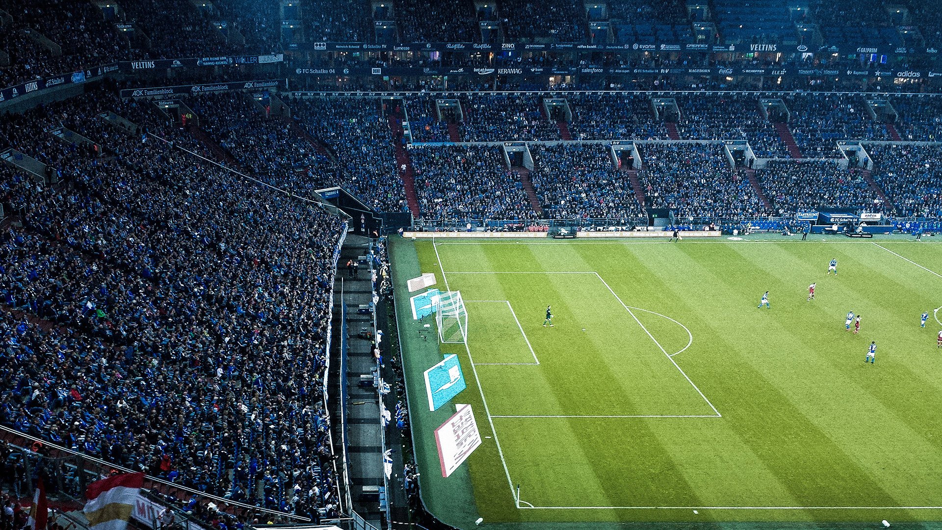 曼联主场小胜莱斯特城，继续追赶榜首，曼联vs莱斯特城的比赛直播